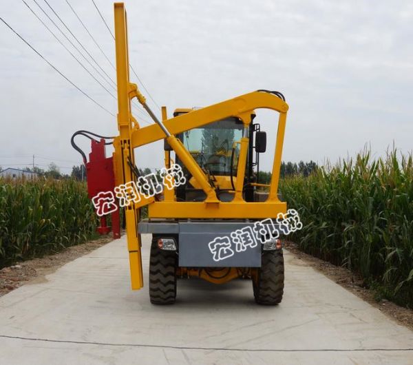 鏟車式公路波形護欄打樁機