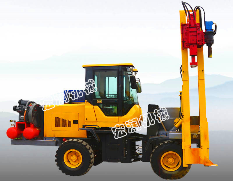 高速護欄鑽孔（kǒng）機