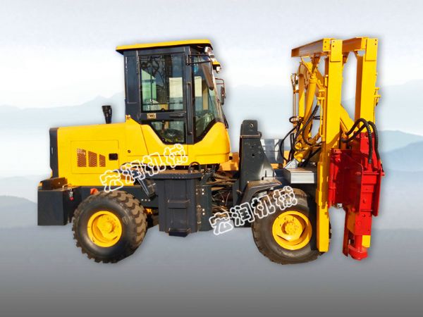 打樁（zhuāng）機高速公路護欄打樁機（jī）