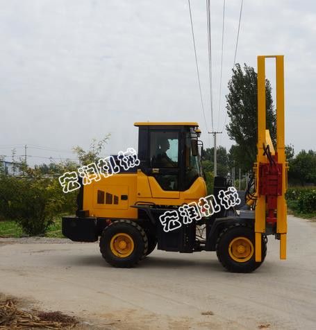 高速公路護（hù）欄打樁機