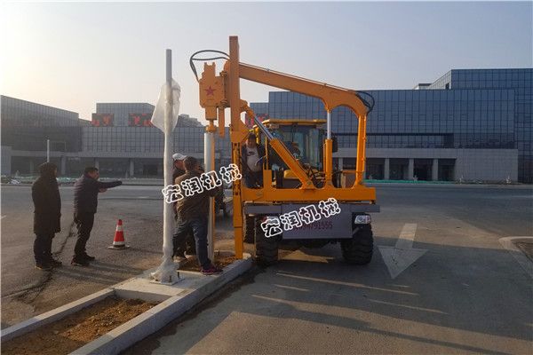 91网站機械護欄（lán）打樁機徐州新沂施工現場