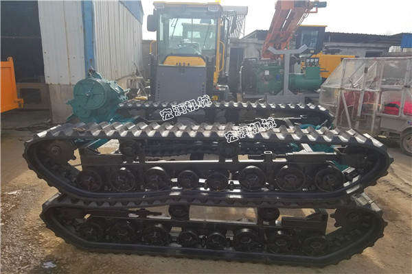工程機械履帶（dài）底盤