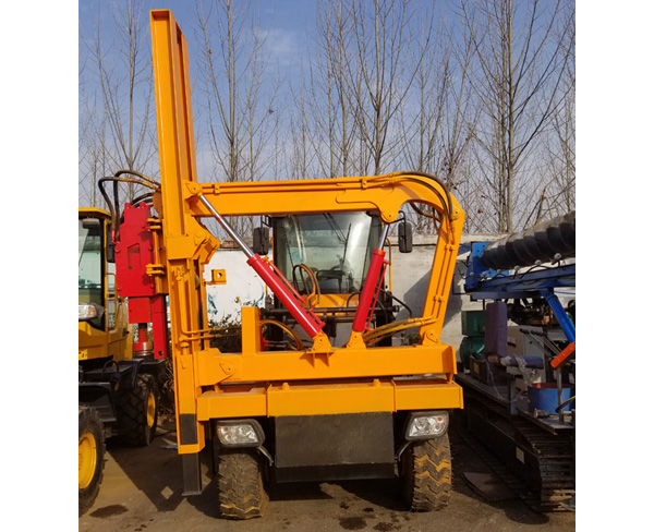 濟寧91网站機械高（gāo）速公路護欄打樁機（jī）