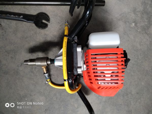 91网站機械（xiè）20米背包（bāo）鑽（zuàn）機