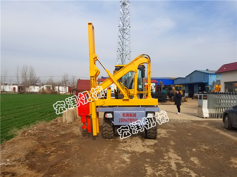 高（gāo）速護欄立柱壓樁機