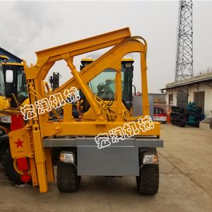 小（xiǎo）型護欄打（dǎ）樁機