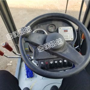 鏟車（chē）式鏟鬥攪拌車