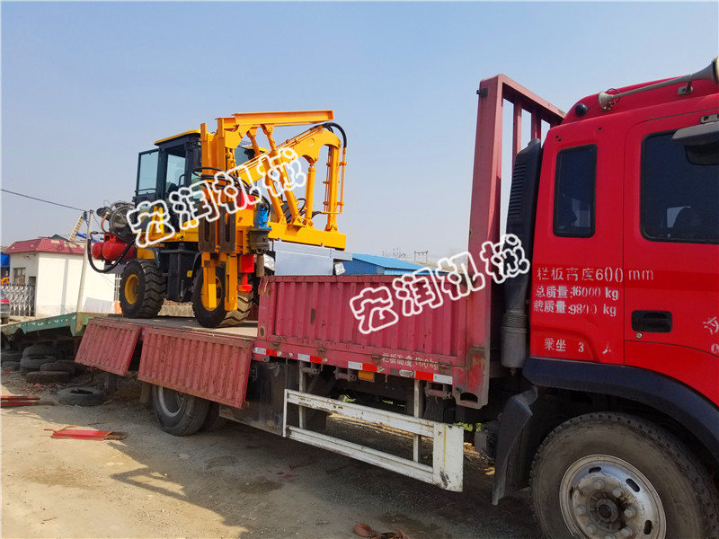 91网站機械護欄打拔鑽一體(tǐ)機發往(wǎng)陝西寶雞