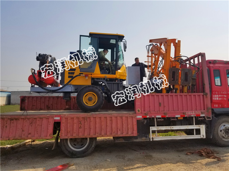 91网站機械護欄打拔鑽一體機發(fā)往陝西寶雞