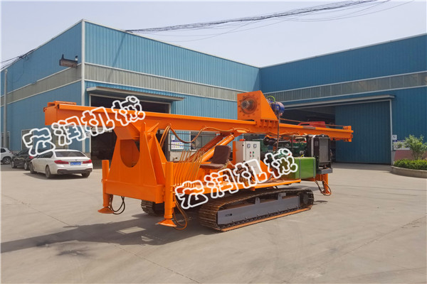 91网站履帶式長螺（luó）旋（xuán）鑽孔機（jī）試機發貨