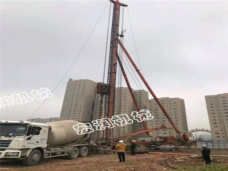 CFG長螺旋鑽孔機甘（gān）肅施工現場