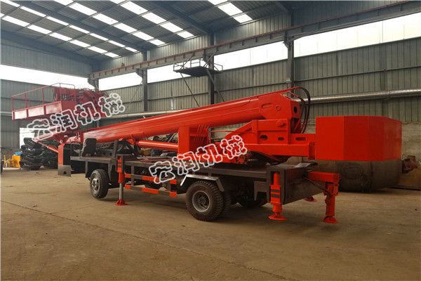 廠家可根(gēn)據客戶要求定製輪式基(jī)坑護坡鑽(zuàn)機,履帶式(shì)錨(máo)固鑽機